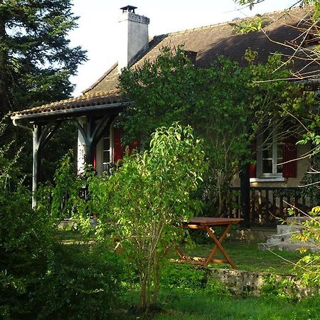 B&B Les Quatre Vents Montpon-Menesterol Kültér fotó