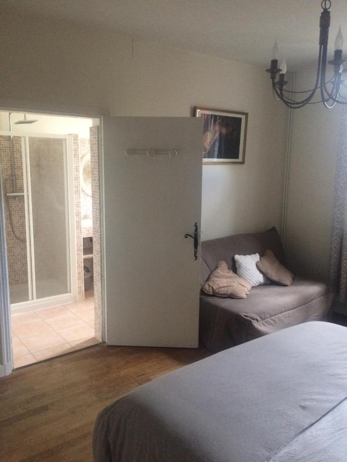 B&B Les Quatre Vents Montpon-Menesterol Kültér fotó